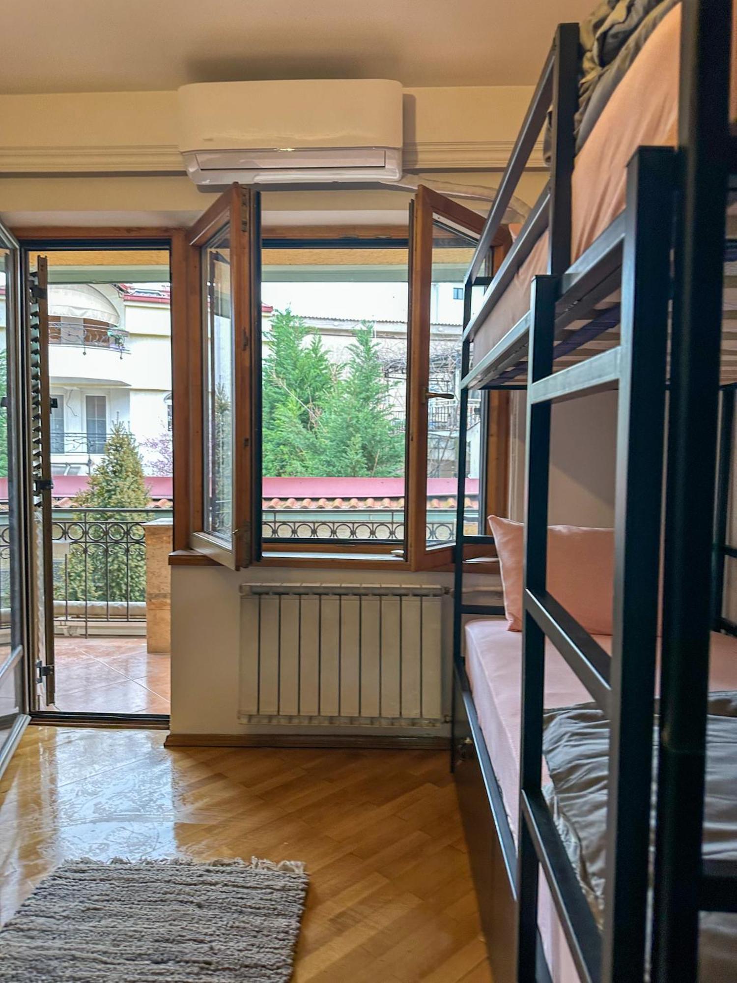 My Mother'S House Hostel Skopje Ngoại thất bức ảnh